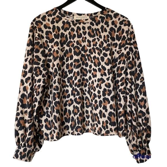 AUDREY 3+1 Leopard Print Cropped Long Sleeve Top - Picture 1 of 3